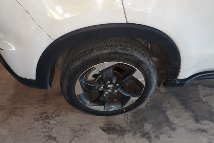 Used Honda Vezel 2017 1.8L CVT Front-Wheel Drive Pioneer Edition
