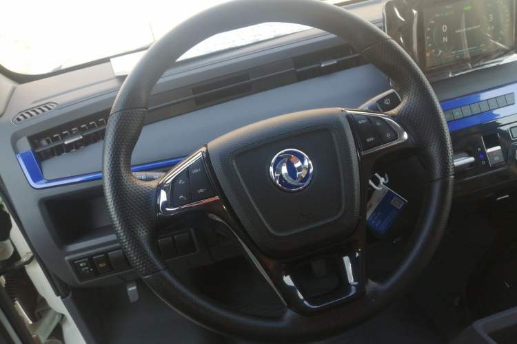 Used Dongfeng Yufeng EM27 2024 EM27 EVE Energy 41.86 kWh