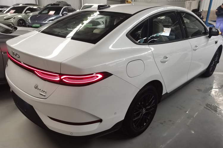 Used BYD Qin PLUS 2025 EV Smart Drive Edition 420KM Leading Model