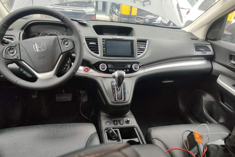 Used Honda CR-V 2015 2.4L two-wheel drive luxury version
