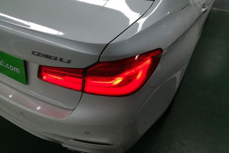 Used BMW 5 Series 2018 Restyled 530Li Leading Edition M Sport Package