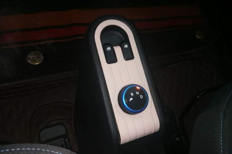 Used Wuling Hongguang MINIEV 2022 Easy Version Lithium Iron Phosphate
