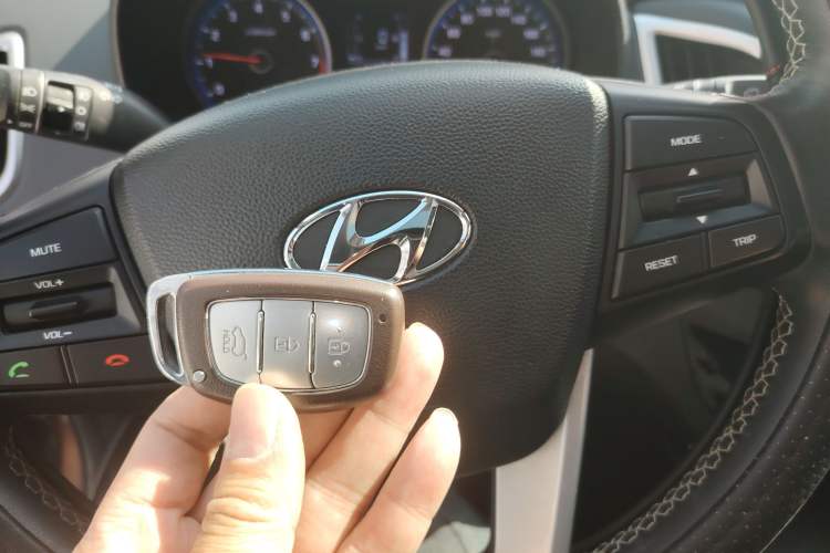 Used Hyundai ix25 2017 1.6L Automatic Smart Version
