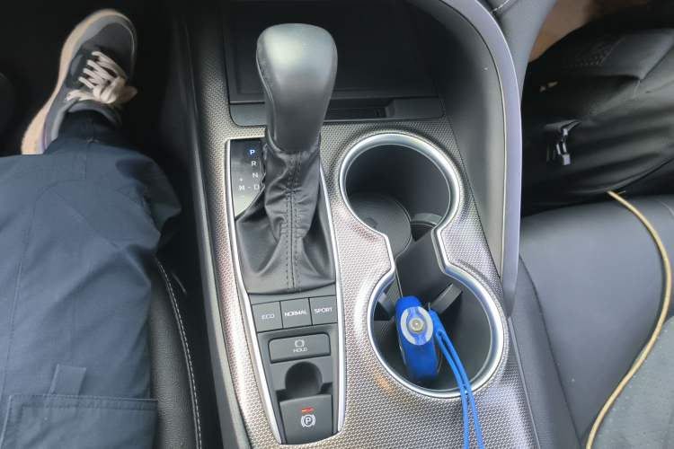 Used Toyota Camry 2021 2.0S FENGSHANG Edition
