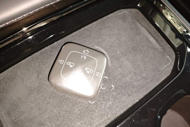 Used Zeekr 009 2022 WE Edition
