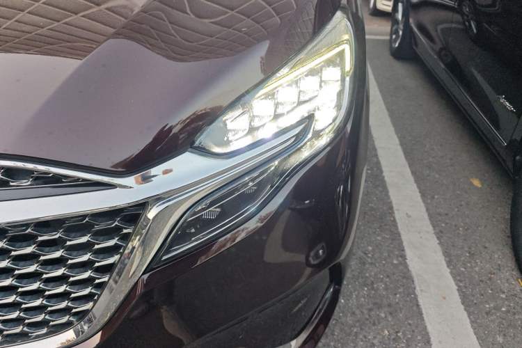 Used Buick GL8 2020 Avenir Avia 7-Seater Deluxe Edition
