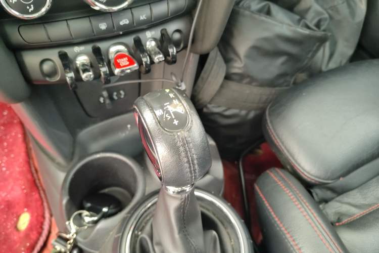 Used  MINI 2016 1.5T COOPER Five-Door Edition
