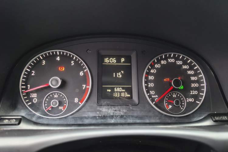 Used Volkswagen Touran 2015 1.4T DSG Comfort Edition 5 Seats