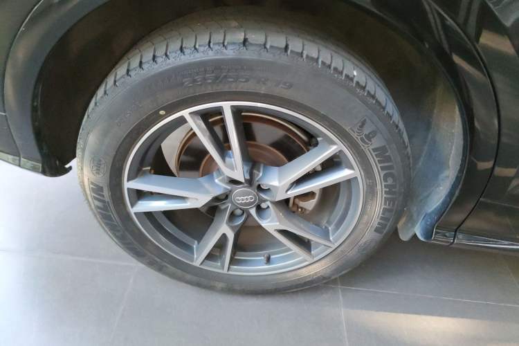 Used Audi Q5L 2020 Updated 40 TFSI Prestige Fashion Edition
