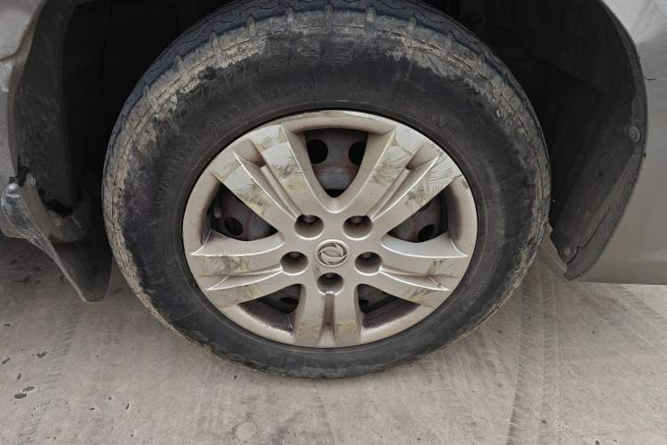 Used FORTHING Lingzhi 2019 Facelifted M3L 1.6L 7-Seater Standard Model