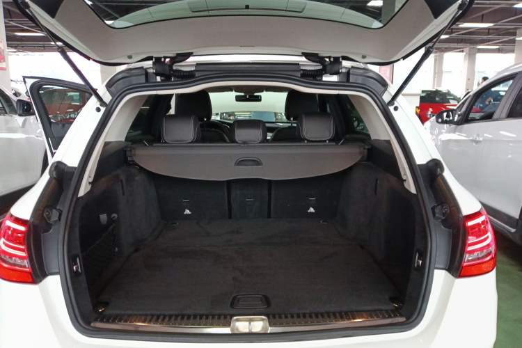 Used Mercedes-Benz C-Class 2020 C 260 Estate
