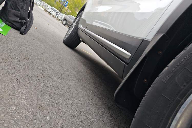 Used Geely Auto Emgrand X7 Sport 2018 1.8TD Automatic Two-Wheel Drive Smart Connect 4G Internet Edition