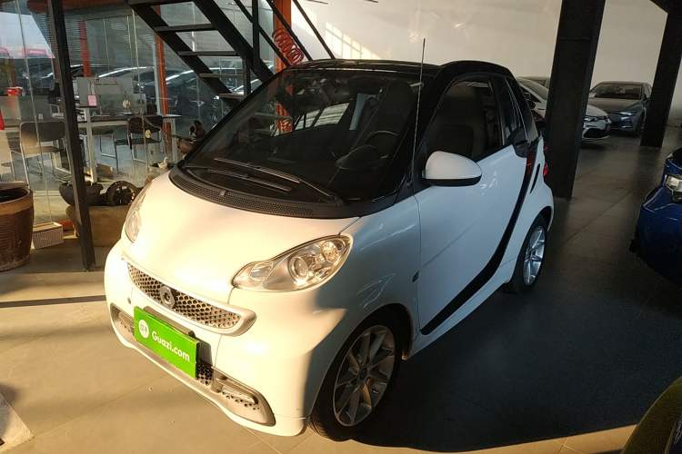 Used  fortwo 2012 1.0 MHD Convertible Passion Edition
