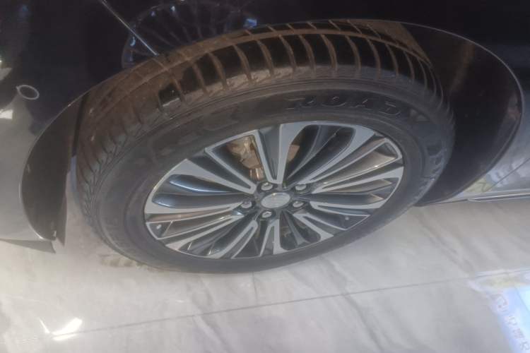 Used Buick GL8 2023 ES Lu Zun Luxury Model
