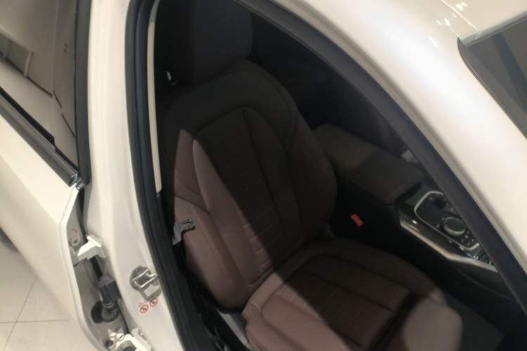 Used BMW 3 Series 2021 Restyled 325Li M Sport Package
