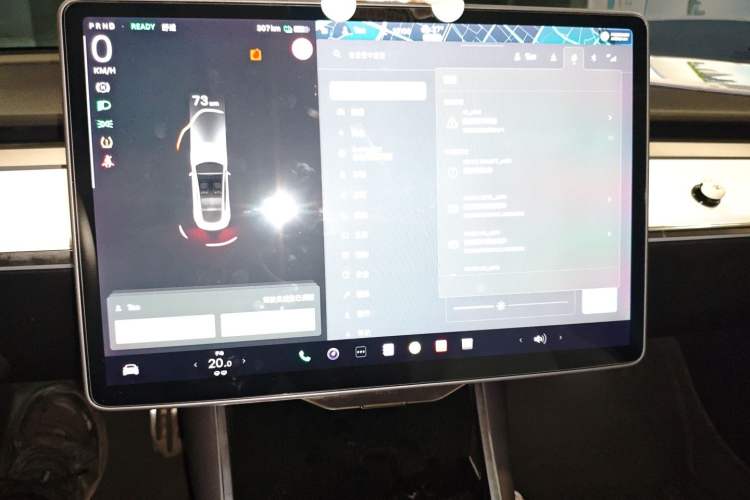 Used Tesla Model 3 2019 Long-Range All-Wheel-Drive Version
