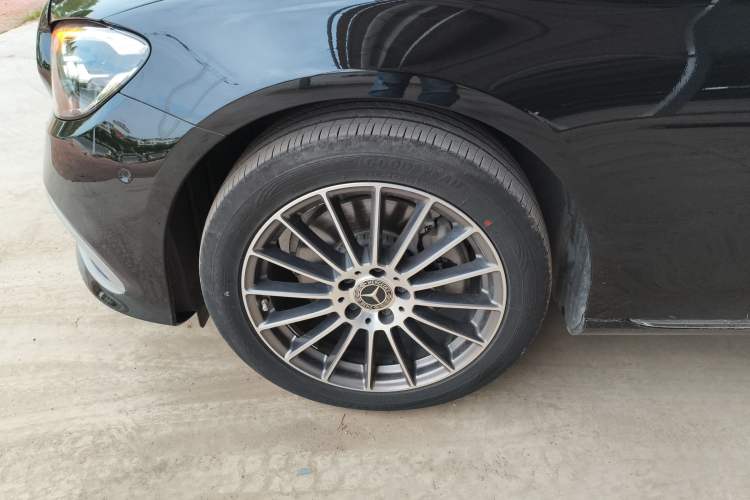 Used Mercedes-Benz E-Class 2023 E 260 L