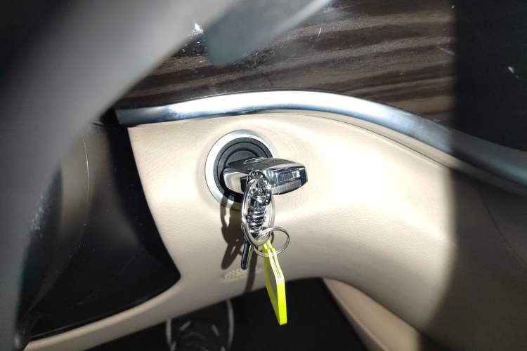 Used Mercedes-Benz V-Class 2018 V 260 Avantgarde Edition China V
