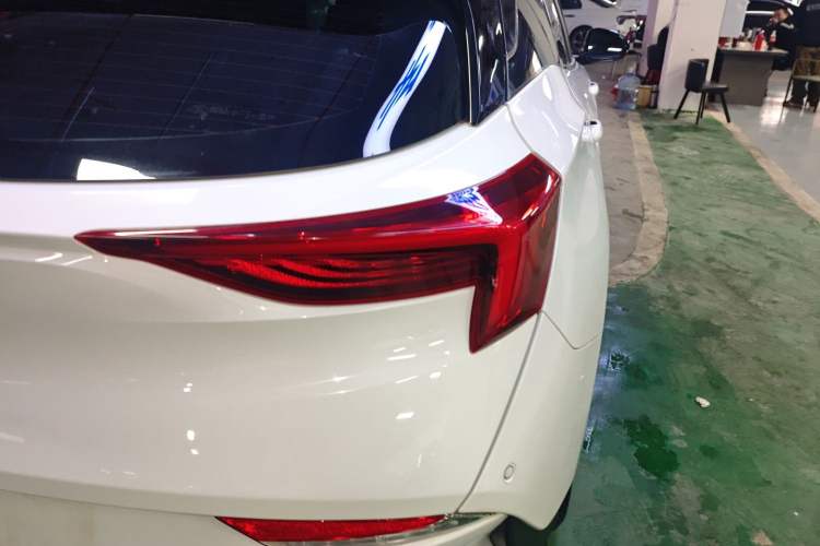 Used Buick Velite 6 2023 430km Range Commuter Version
