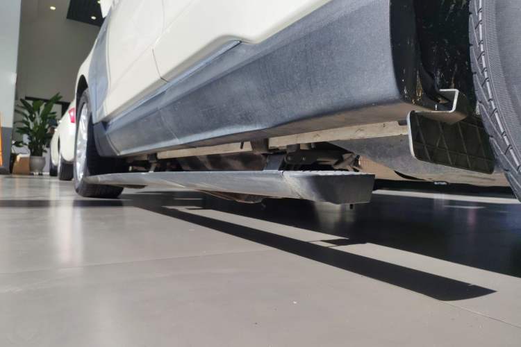 Used Ford Edge 2018 EcoBoost 245 Two-Wheel-Drive Titanium 7-Seater China V Standard
