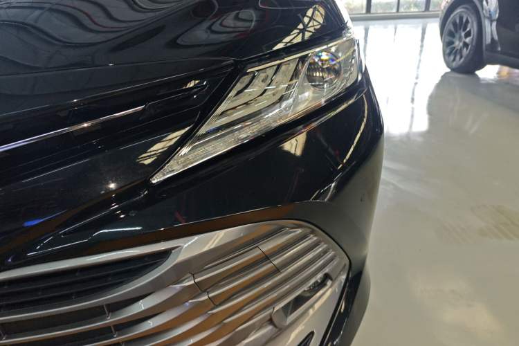 Used Toyota Camry 2019 Revised Version 2.0G Luxury Edition
