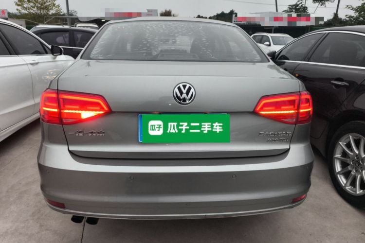 Used Volkswagen Sagitar 2017 230TSI Automatic Comfort Version
