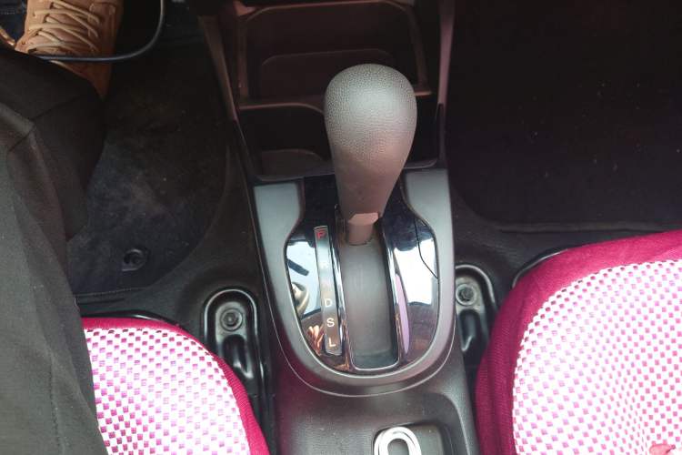 Used Honda Fit 2018 1.5L CVT Comfort Sunroof Version