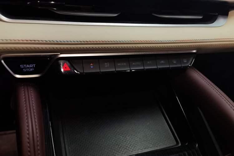 Used Geely Auto Monjaro L 2021 2.0TD DCT EVO Two-Wheel Drive Prestige Version
