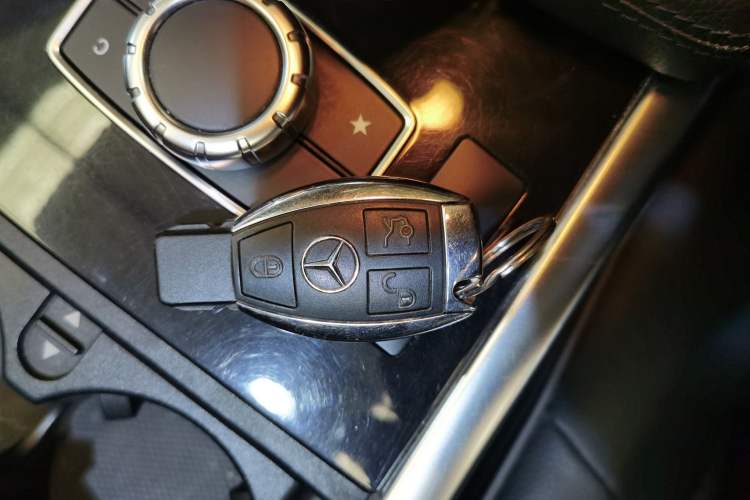 Used Mercedes-Benz E-Class 2015 Facelift E 200 L Sport Edition
