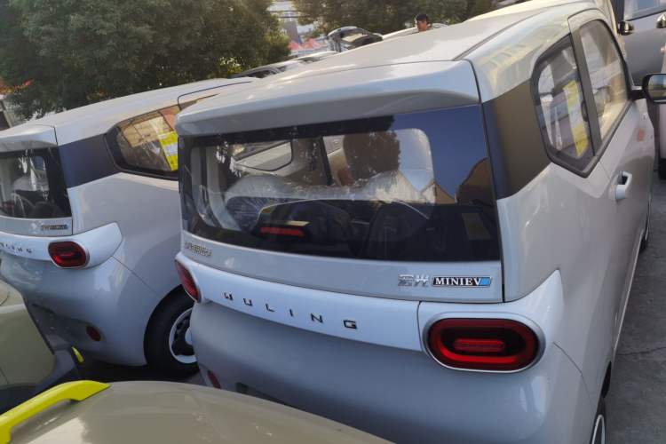 Used Wuling Hongguang MINIEV 2024 3rd Generation 215km Youth Edition
