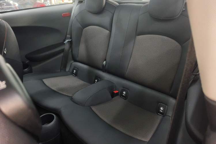 Used  MINI 2014 1.2T ONE+
