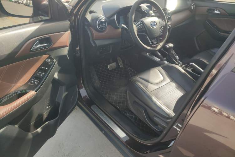 Used  Q35 2016 1.5L Automatic Smart Edition
