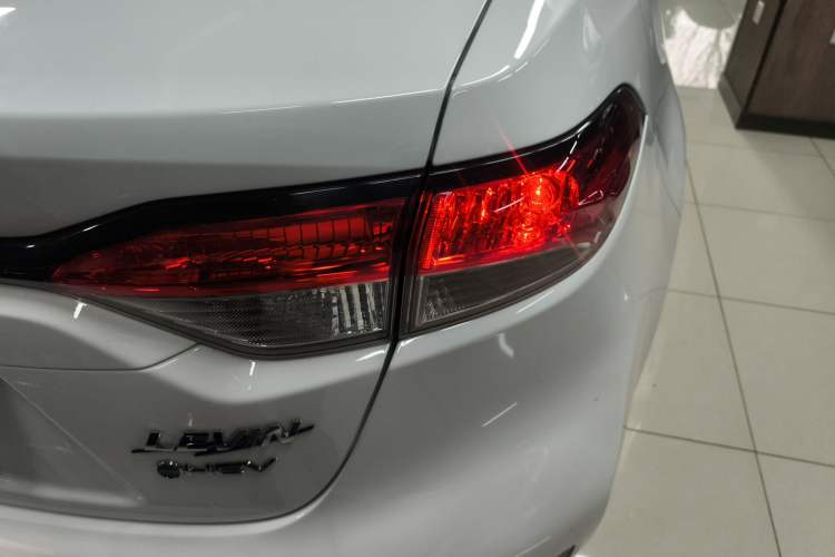 Used Toyota Levin 2024 Smart Electric Hybrid Dual-Engine 1.8L Leading Edition