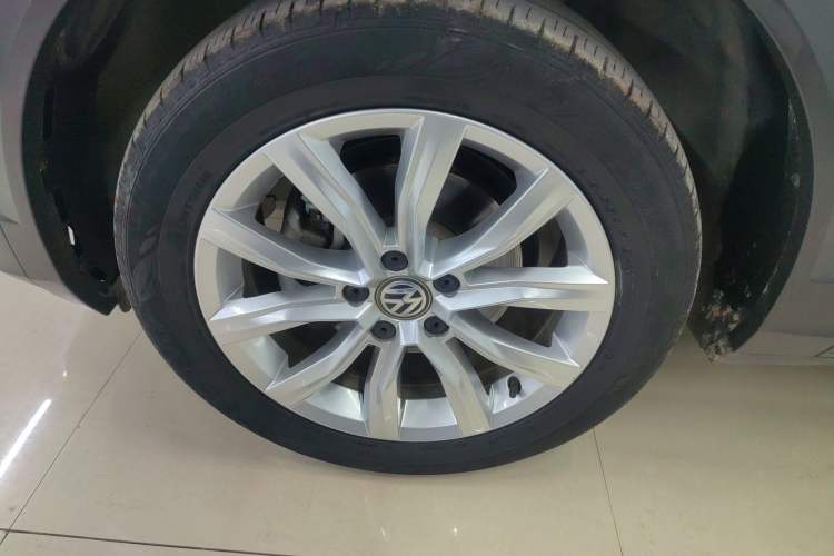 Used Volkswagen T-ROC 2020 230TSI DSG Two-Wheel Drive Advanced Version
