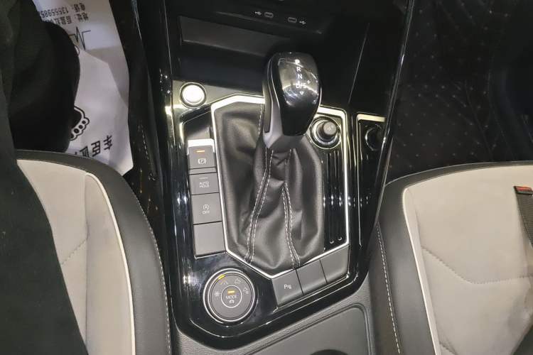 Used Volkswagen Tayron 2021 380TSI All-Wheel Drive R-Line Connected Version
