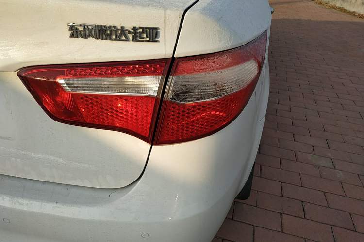 Used Kia K2 2012 Sedan 1.6L Automatic Transmission Premium Commemorative Edition