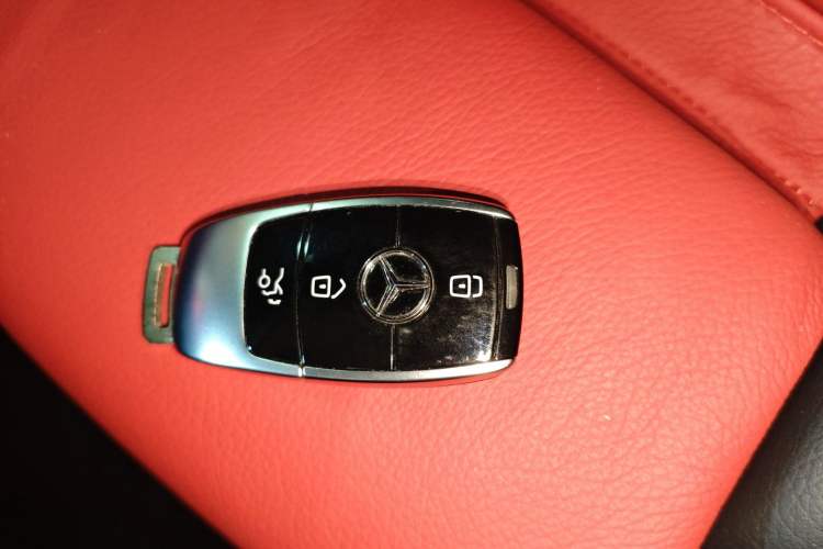 Used Mercedes-Benz E-Class 2017 E 200 4MATIC Coupe