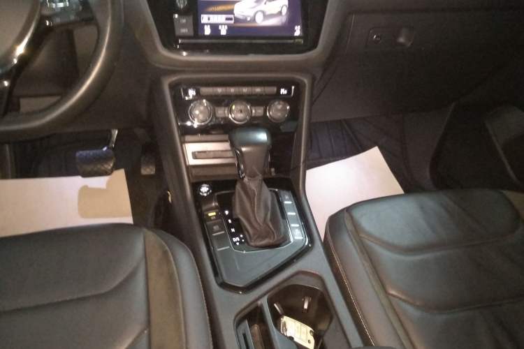 Used Volkswagen Tiguan L 2019 330TSI Automatic Two-Wheel Drive Panoramic Comfort Edition China V Standard