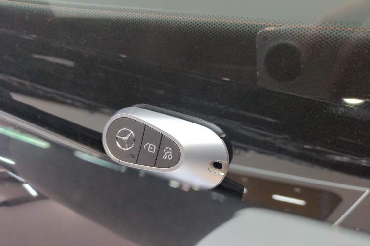 Used Mercedes-Benz GLC 2023 GLC 300 L 4MATIC Dynamic 7-Seater