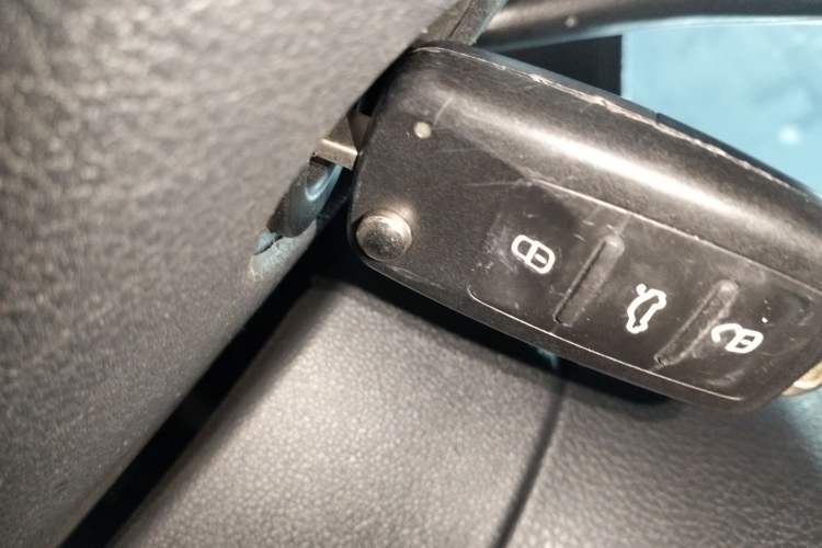 Used Volkswagen Polo 2016 1.4L Manual Fashion Model