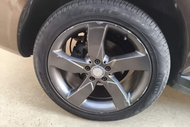 Used Mercedes-Benz GLK-Class 2013 GLK 300 4MATIC Dynamic Sunroof Model