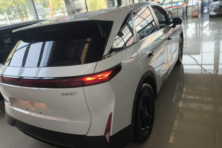 Used Venucia VX6 2024 450 Travel Edition
