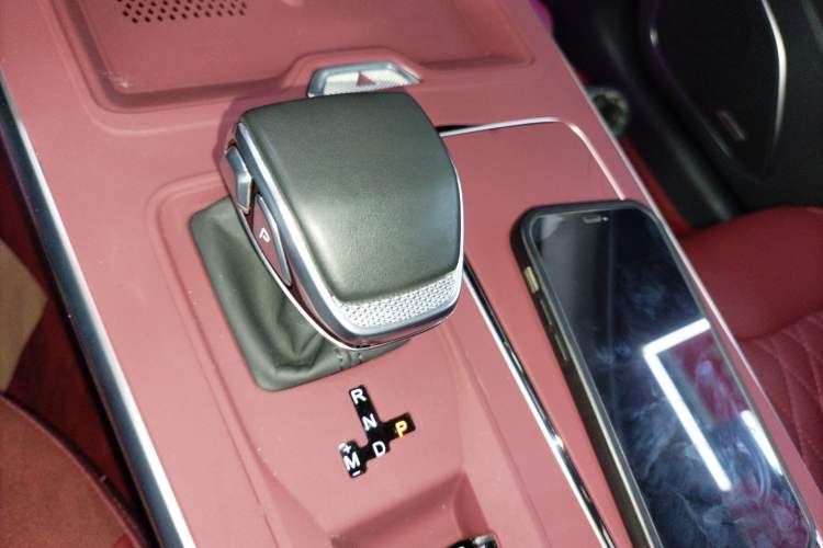 Used Hongqi HS5 2023 2.0T Four-Wheel Drive Flagship Pro Edition
