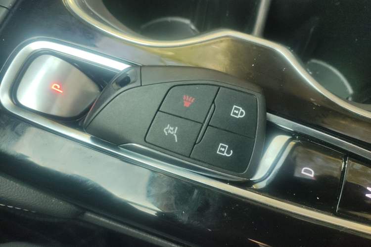 Used Buick Envision 2023 Encore S 552T Two-Wheel Drive Luxury Model
