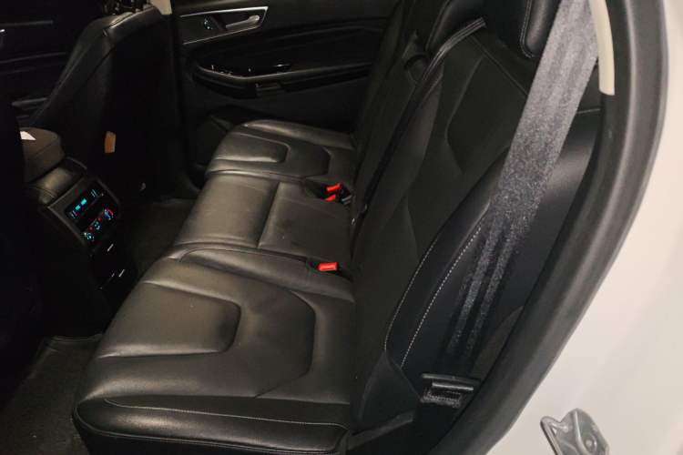 Used Ford Edge 2016 EcoBoost 245 Four-Wheel Drive Titanium 7-Seater
