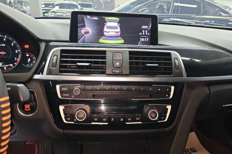 Used BMW 3 Series 2017 320Li Fashion Model
