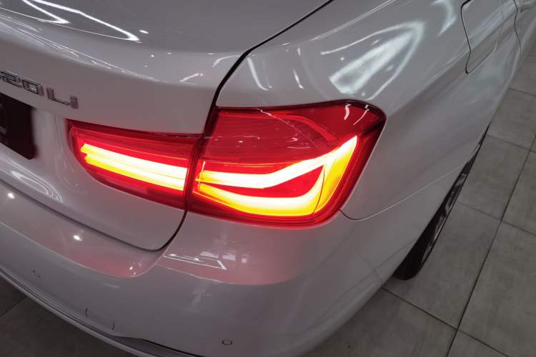 Used BMW 3 Series 2019 320Li Fashion Model
