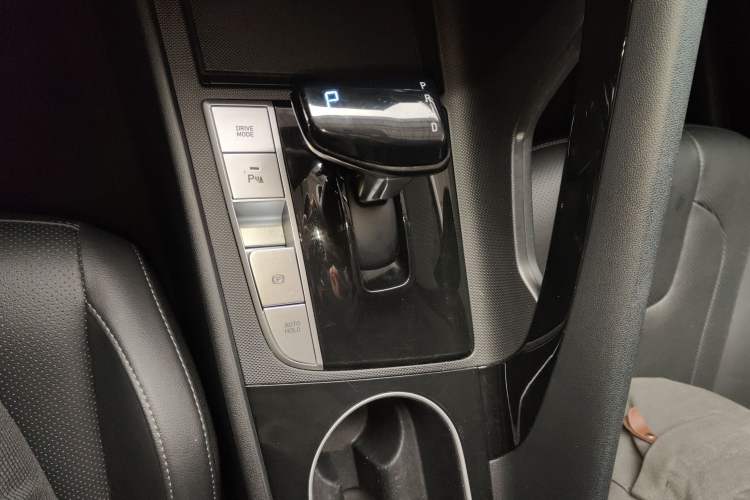 Used Hyundai Elantra 2021 1.5L CVT GLX Elite Edition
