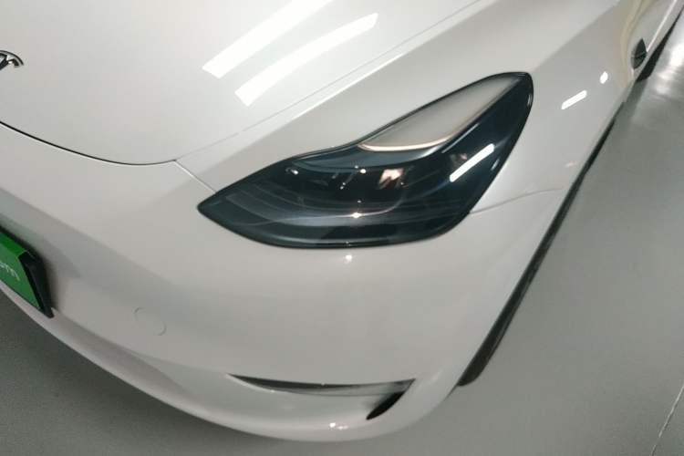 Used Tesla Model Y 2024 Long-Range All-Wheel-Drive Version
