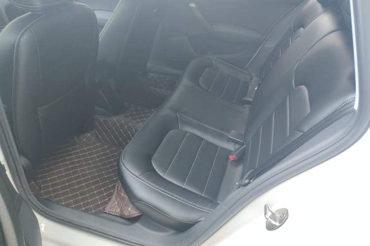 Used Volkswagen Santana 2017 Haval H6 1.6L Automatic Fashion Edition
